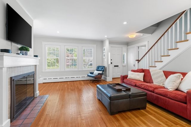 14 Rangeley Rdg, Winchester, MA 01890