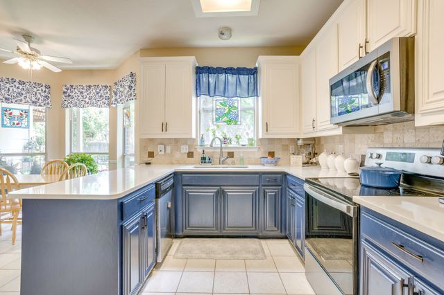 435 Arbor Lawn Drive, Burleson, TX 76028