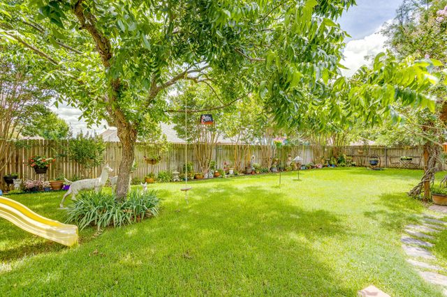 435 Arbor Lawn Drive, Burleson, TX 76028