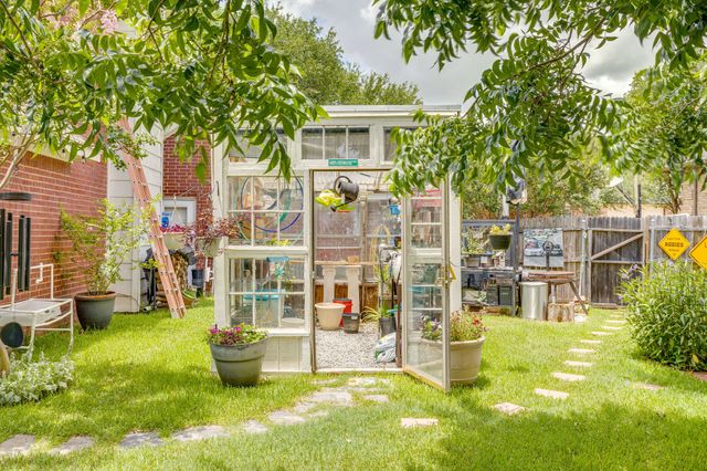 435 Arbor Lawn Drive, Burleson, TX 76028