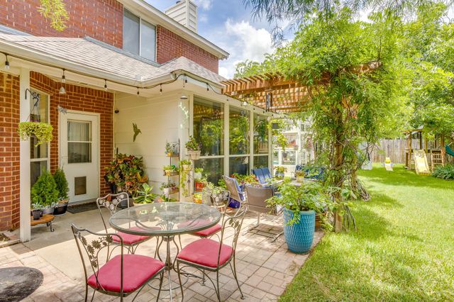 435 Arbor Lawn Drive, Burleson, TX 76028