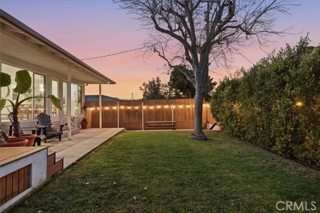 7337 W 88th Street, Los Angeles, CA 90045