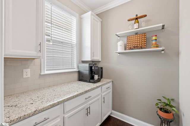 709 Saint Laurent Way, Simpsonville, SC 29681
