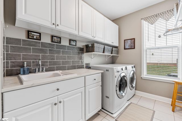 709 Saint Laurent Way, Simpsonville, SC 29681