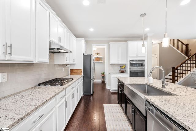 709 Saint Laurent Way, Simpsonville, SC 29681
