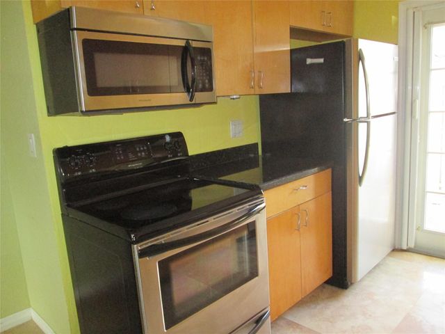 1330 Holly Heights Drive 2, Fort Lauderdale, FL 33304