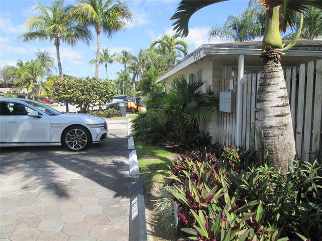 1330 Holly Heights Drive 2, Fort Lauderdale, FL 33304