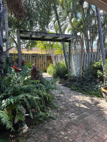 1330 Holly Heights Drive 2, Fort Lauderdale, FL 33304