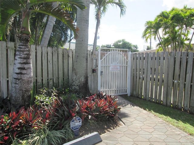 1330 Holly Heights Drive 2, Fort Lauderdale, FL 33304