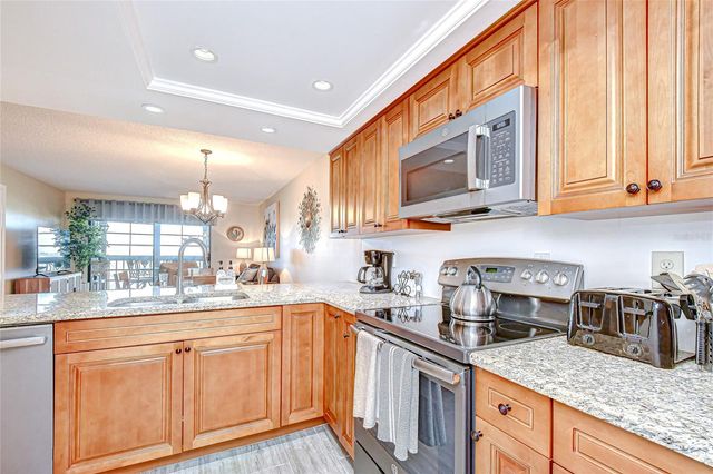 9860 62ND TERRACE N 1035, St Petersburg, FL 33708