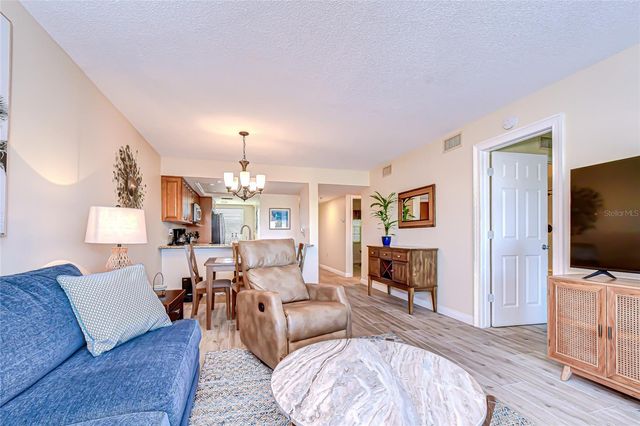 9860 62ND TERRACE N 1035, St Petersburg, FL 33708