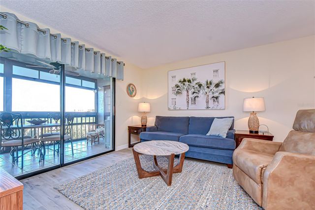 9860 62ND TERRACE N 1035, St Petersburg, FL 33708