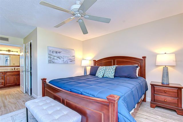 9860 62ND TERRACE N 1035, St Petersburg, FL 33708