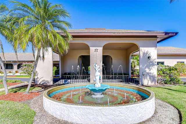 9860 62ND TERRACE N 1035, St Petersburg, FL 33708