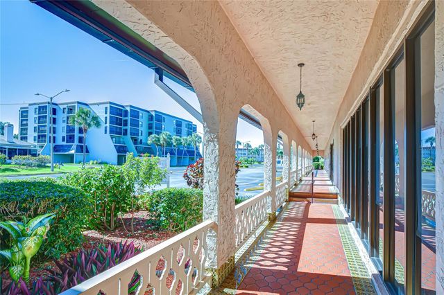 9860 62ND TERRACE N 1035, St Petersburg, FL 33708