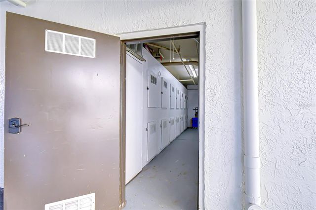 9860 62ND TERRACE N 1035, St Petersburg, FL 33708