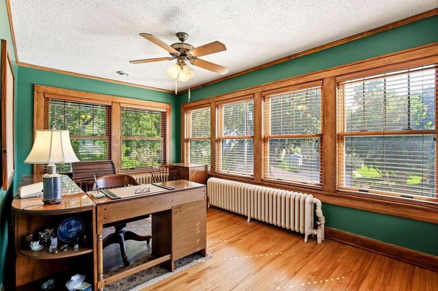 1146 Ivy Avenue E, Saint Paul, MN 55106