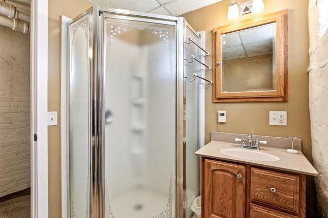 1146 Ivy Avenue E, Saint Paul, MN 55106