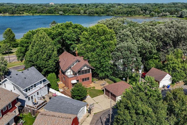 1146 Ivy Avenue E, Saint Paul, MN 55106