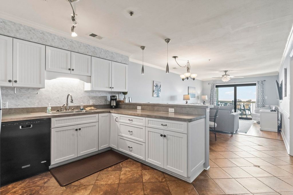 811 N Ocean Blvd Apt 203, Surfside Beach, SC 29575 — photo 2
