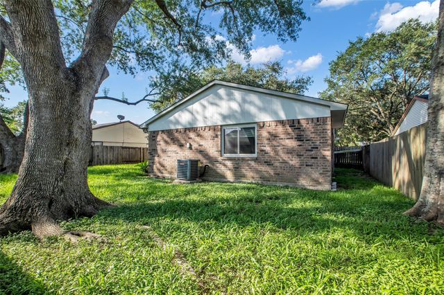 6731 Gettysburg Drive, Richmond, TX 77469