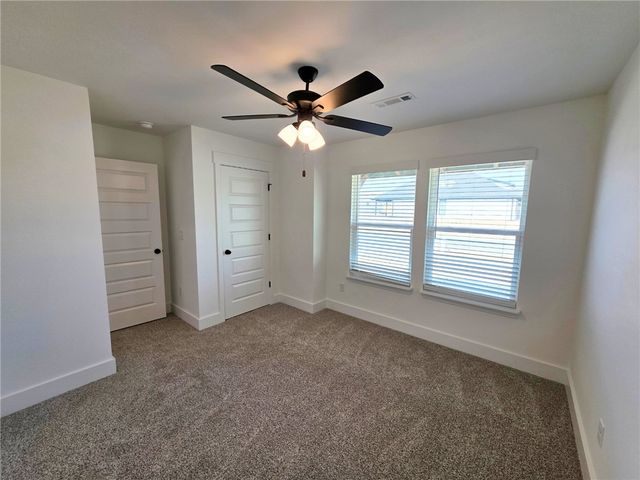 1071 Garrett Lane, Centerton, AR 72719