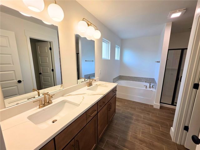 1071 Garrett Lane, Centerton, AR 72719