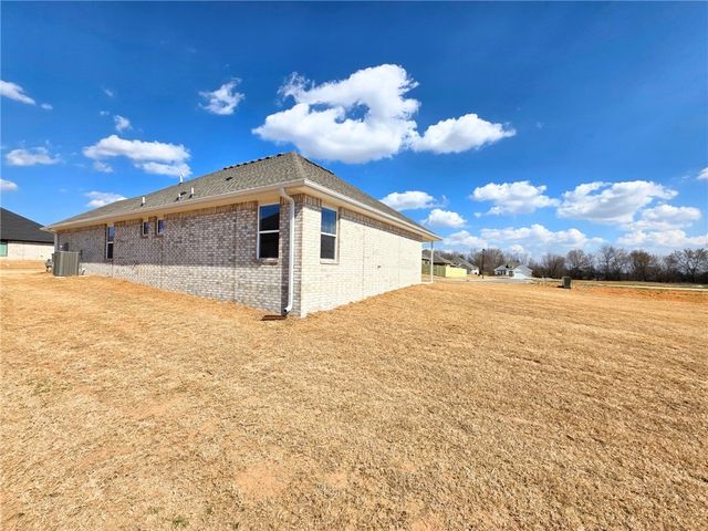 1071 Garrett Lane, Centerton, AR 72719
