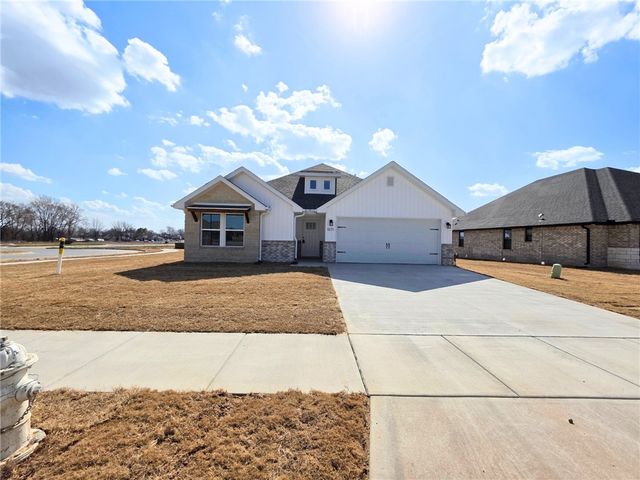 1071 Garrett Lane, Centerton, AR 72719