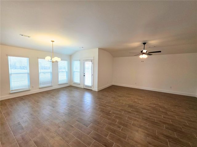 1071 Garrett Lane, Centerton, AR 72719