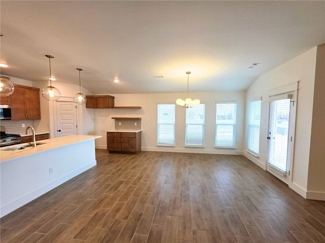 1071 Garrett Lane, Centerton, AR 72719