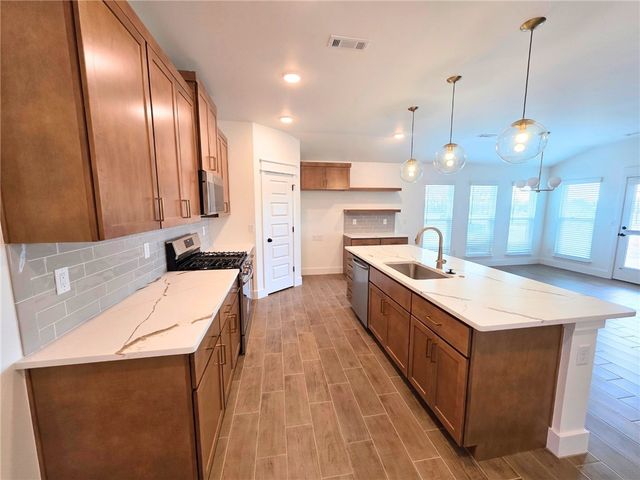 1071 Garrett Lane, Centerton, AR 72719