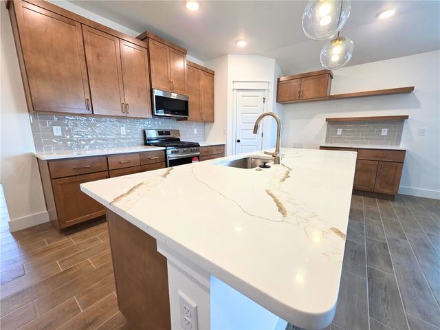 1071 Garrett Lane, Centerton, AR 72719