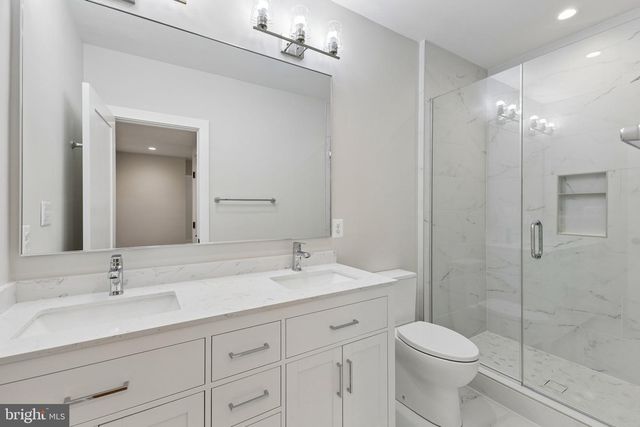 6101 BERKSHIRE DR, Bethesda, MD 20814
