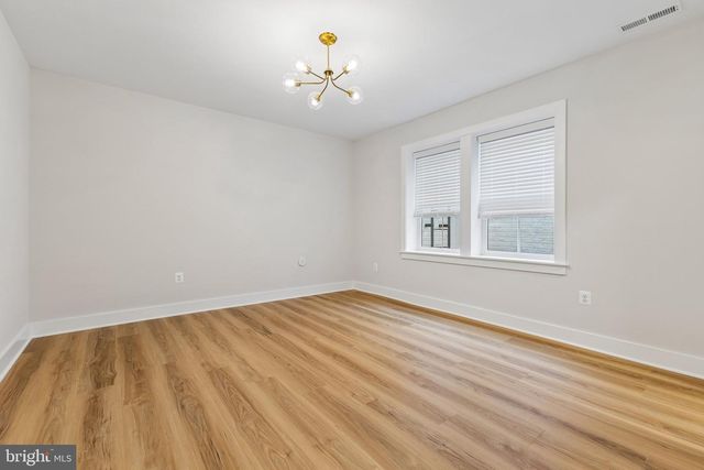 6101 BERKSHIRE DR, Bethesda, MD 20814