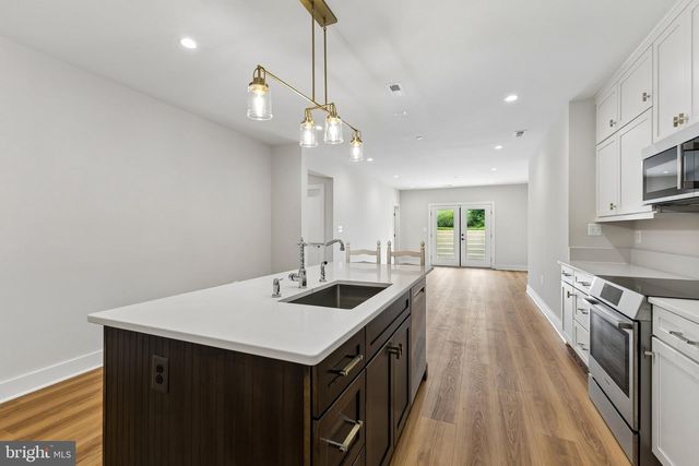 6101 BERKSHIRE DR, Bethesda, MD 20814