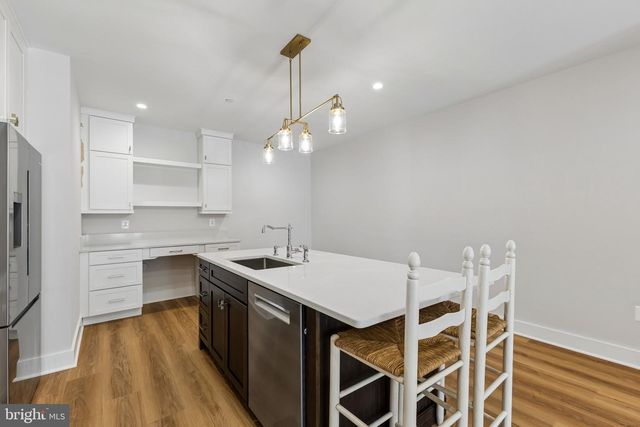 6101 BERKSHIRE DR, Bethesda, MD 20814