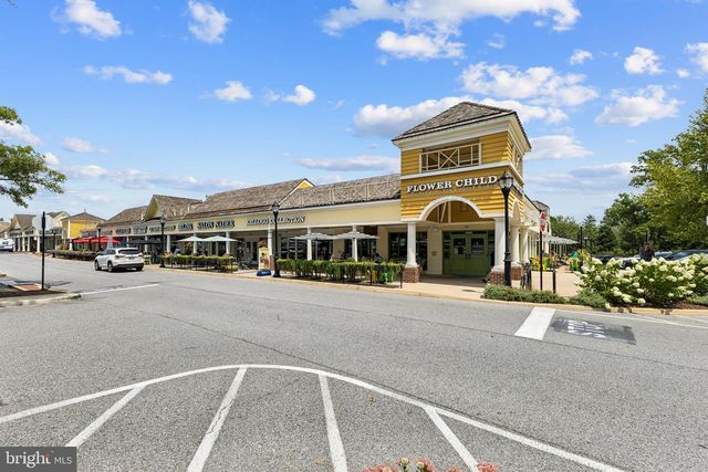 6101 BERKSHIRE DR, Bethesda, MD 20814