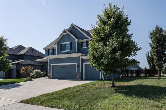 25073 W 148TH Terrace, Olathe, KS 66061
