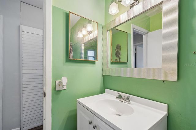 3501 38TH STREET N, St Petersburg, FL 33713
