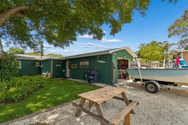 3501 38TH STREET N, St Petersburg, FL 33713