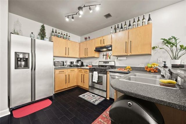 115 W Peachtree Place NW 509, Atlanta, GA 30313