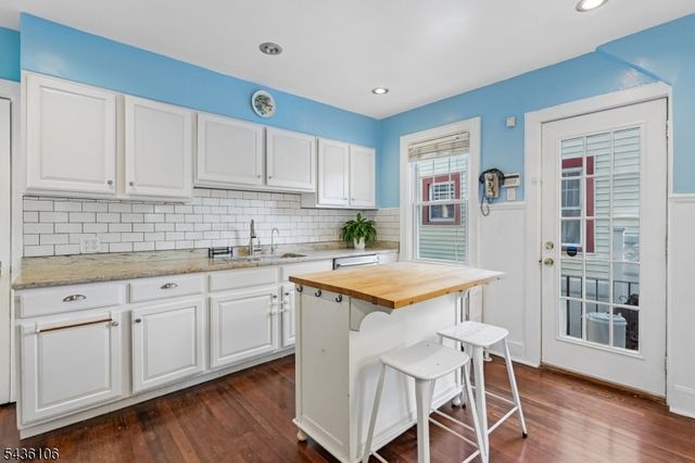 54 Mountain Ave, Bloomfield Twp., NJ 07003