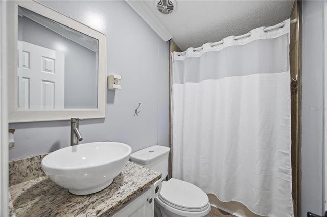 11821 GROVEWOOD AVENUE, Thonotosassa, FL 33592