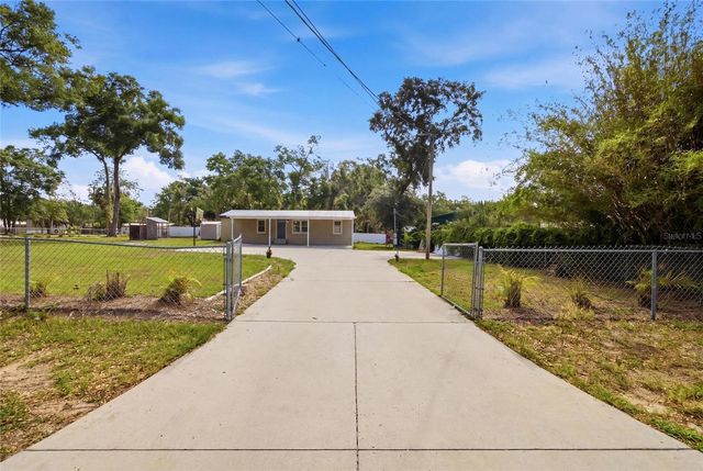 11821 GROVEWOOD AVENUE, Thonotosassa, FL 33592