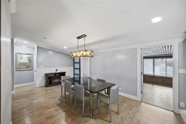 11821 GROVEWOOD AVENUE, Thonotosassa, FL 33592