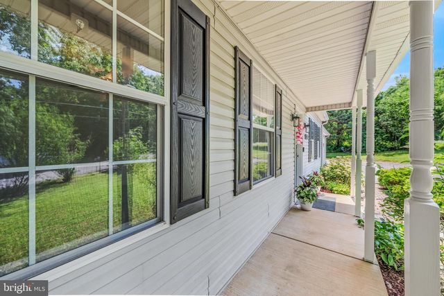 185 TARA DR, Martinsburg, WV 25403