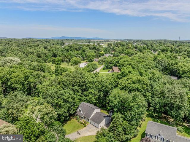 185 TARA DR, Martinsburg, WV 25403