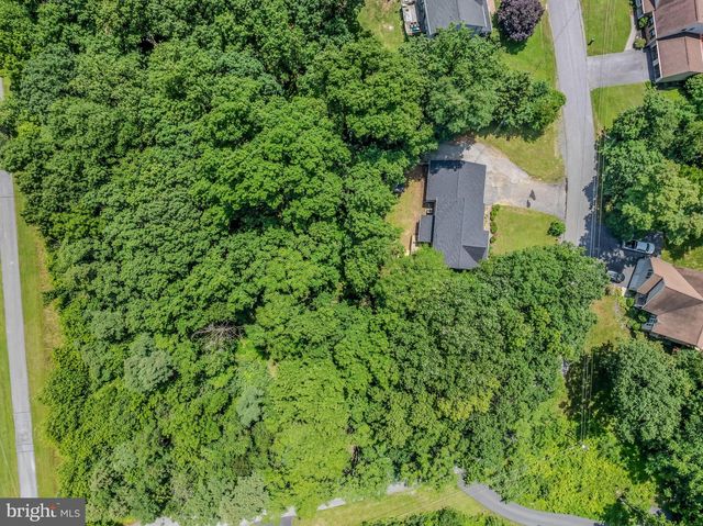 185 TARA DR, Martinsburg, WV 25403