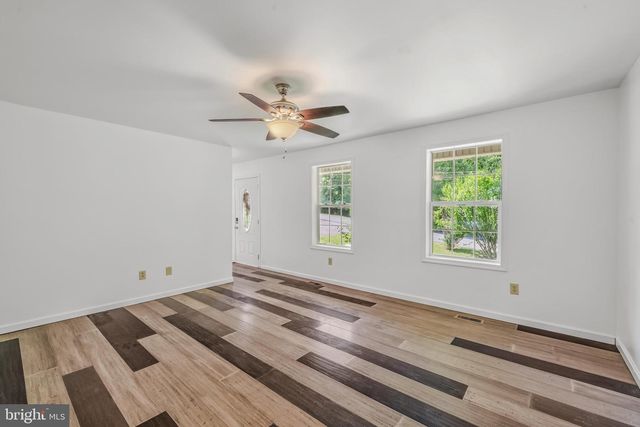 185 TARA DR, Martinsburg, WV 25403